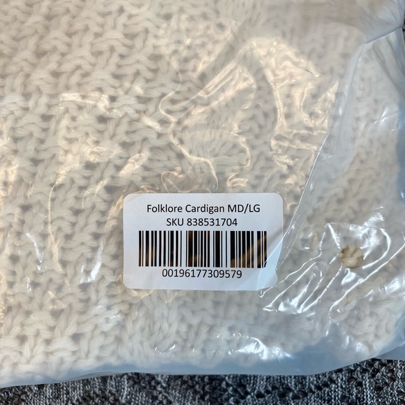 Taylor Swift The Cardigan Folklore 2024 sweater NWT M/L - Picture 5 of 11